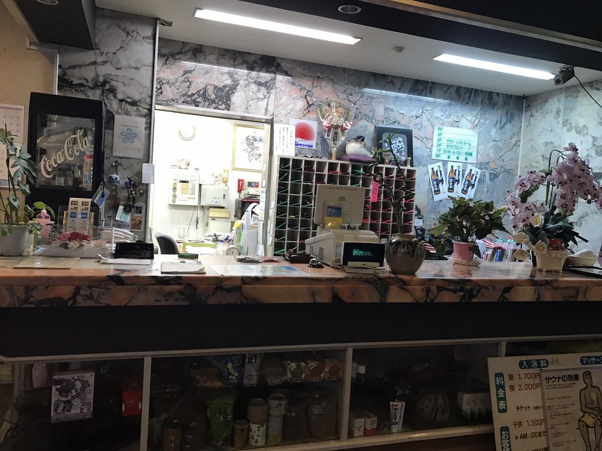 Capsule Hotel Panse Kitakyushu Bagian luar foto